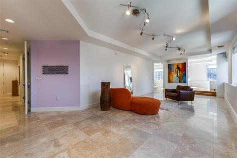 1505 Elm Street Dallas TX 75201