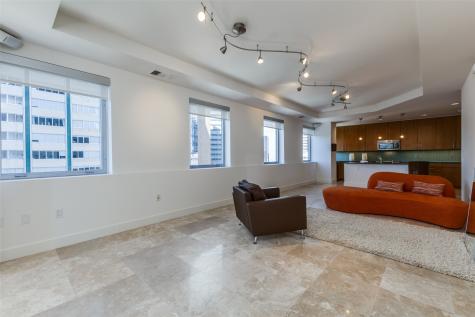 1505 Elm Street Dallas TX 75201
