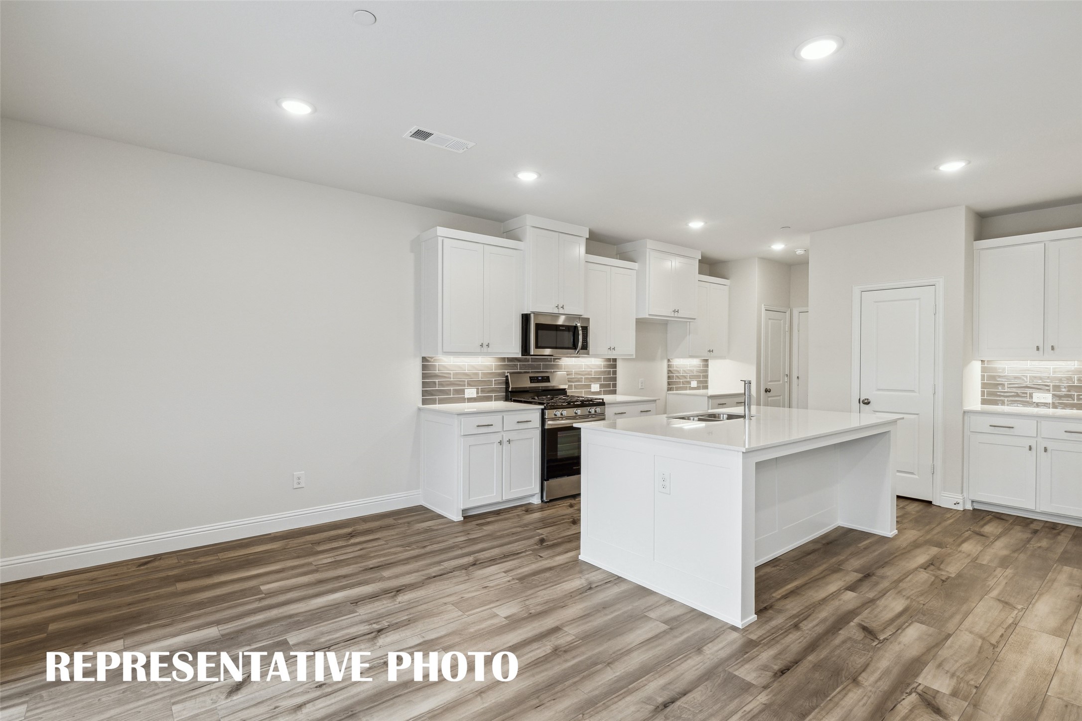 3720 Pierce Lane Grand Prairie TX 75052