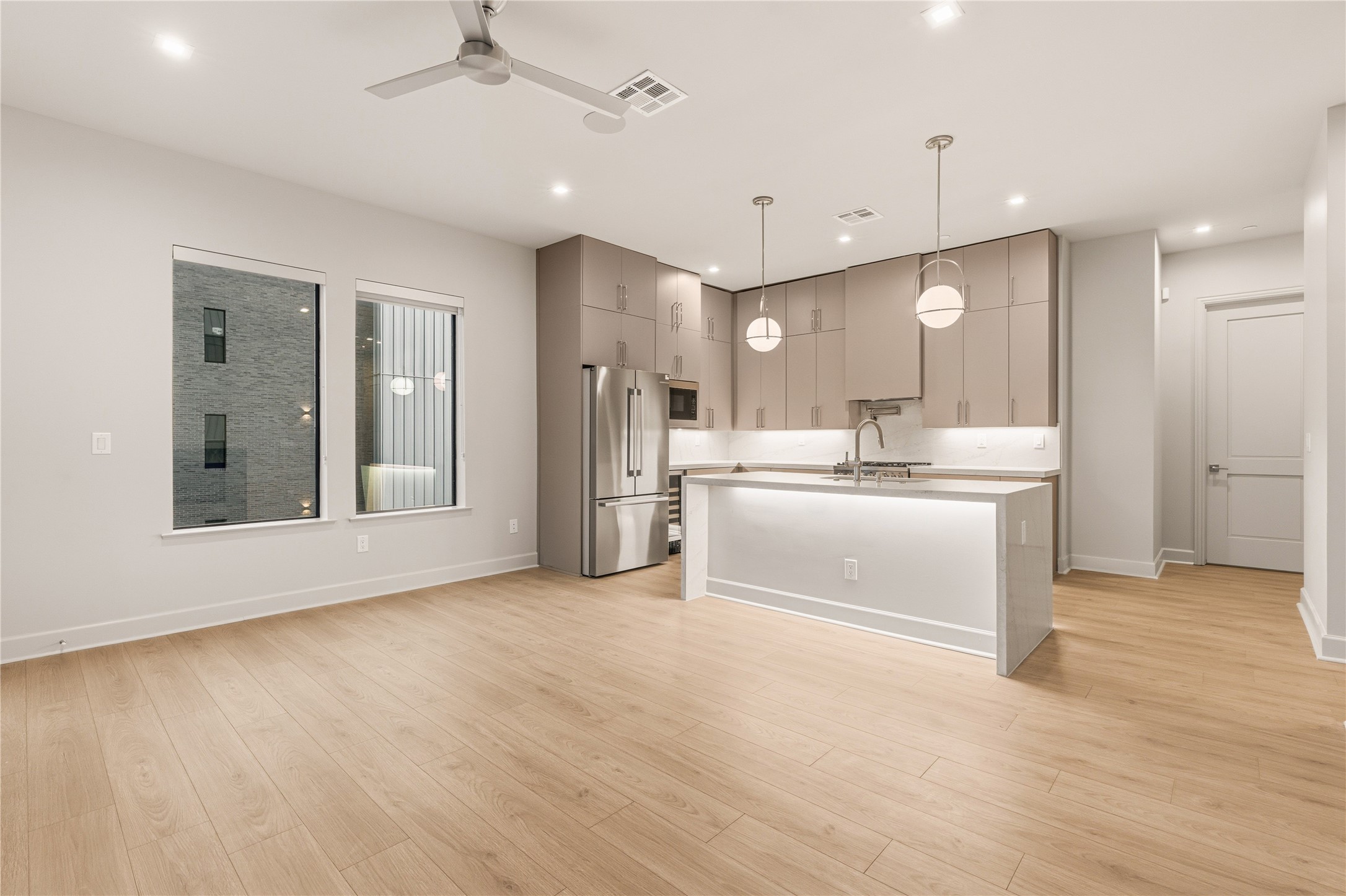 1900 S Ervay Street Dallas TX 75215