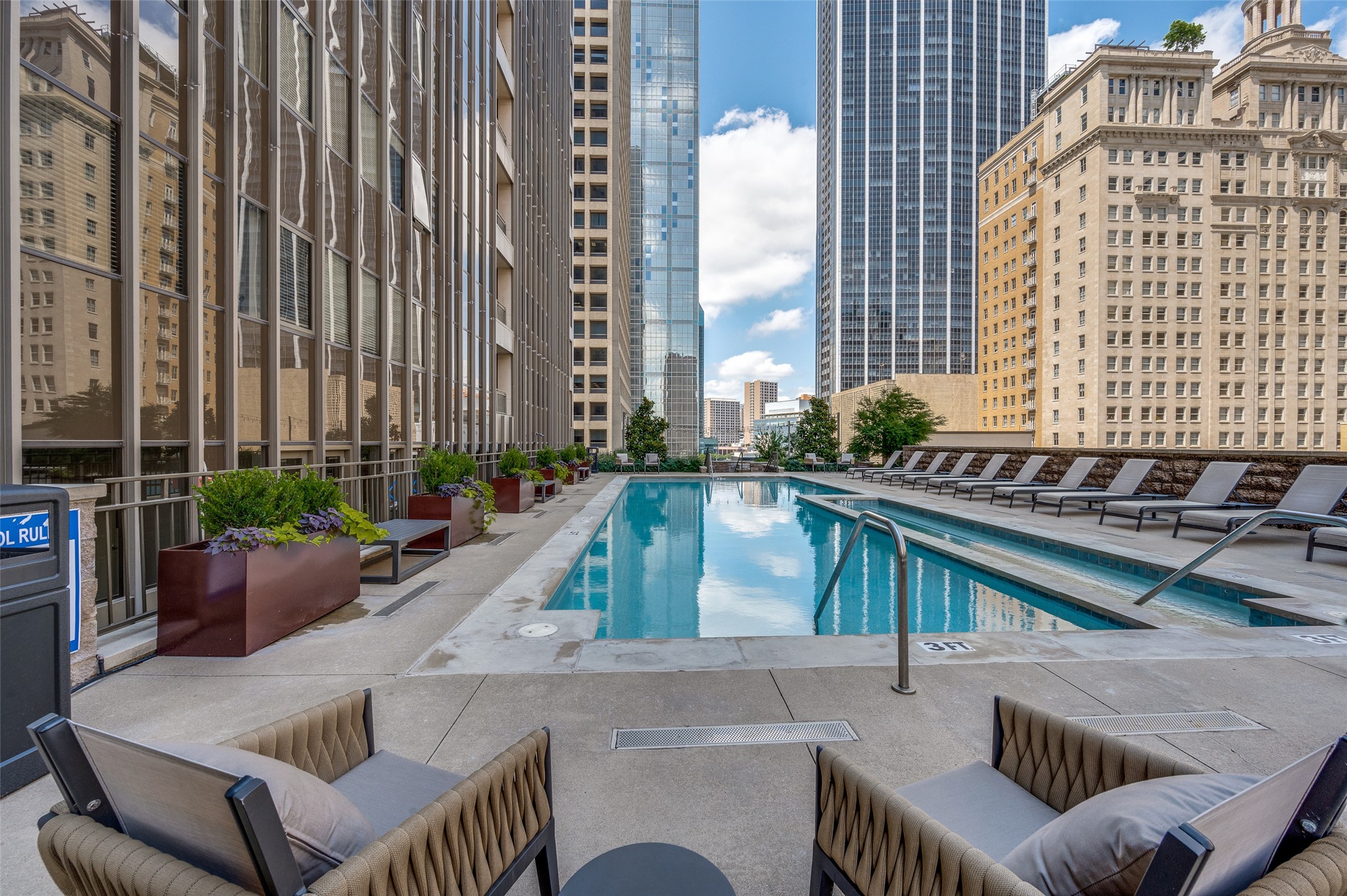 1200 Main Street Dallas TX 75202