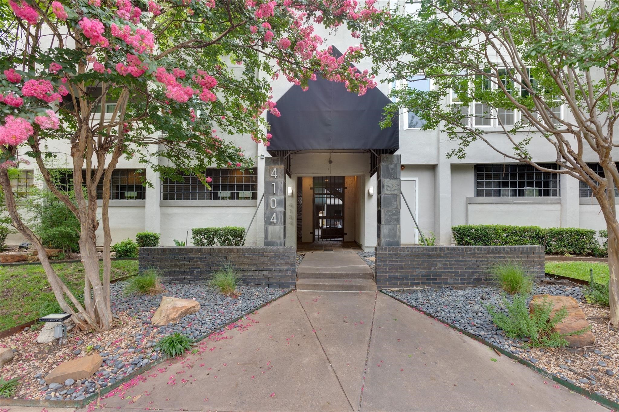 4104 N Hall Street Dallas TX 75219