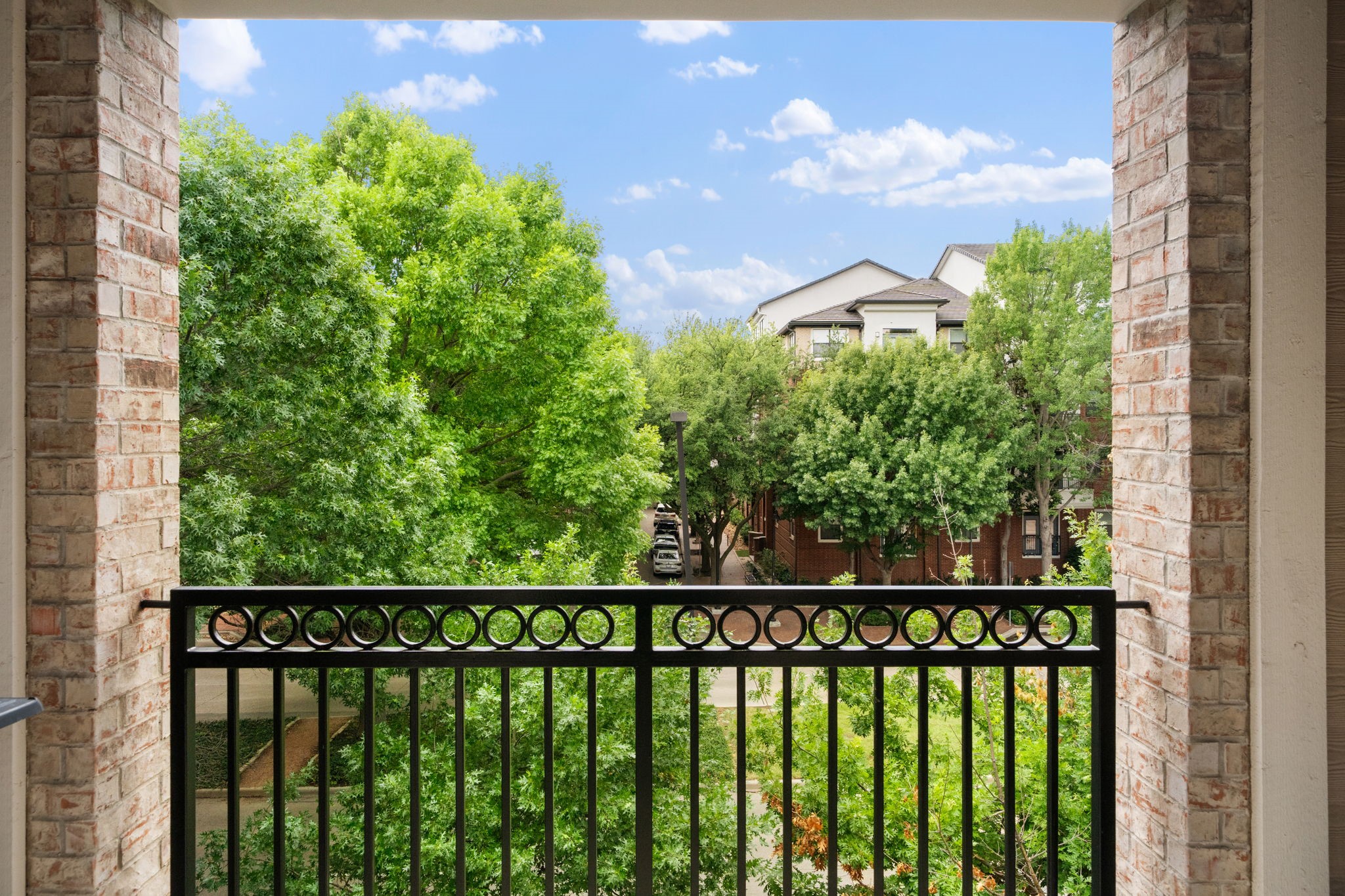 15754 Quorum Drive Addison TX 75001