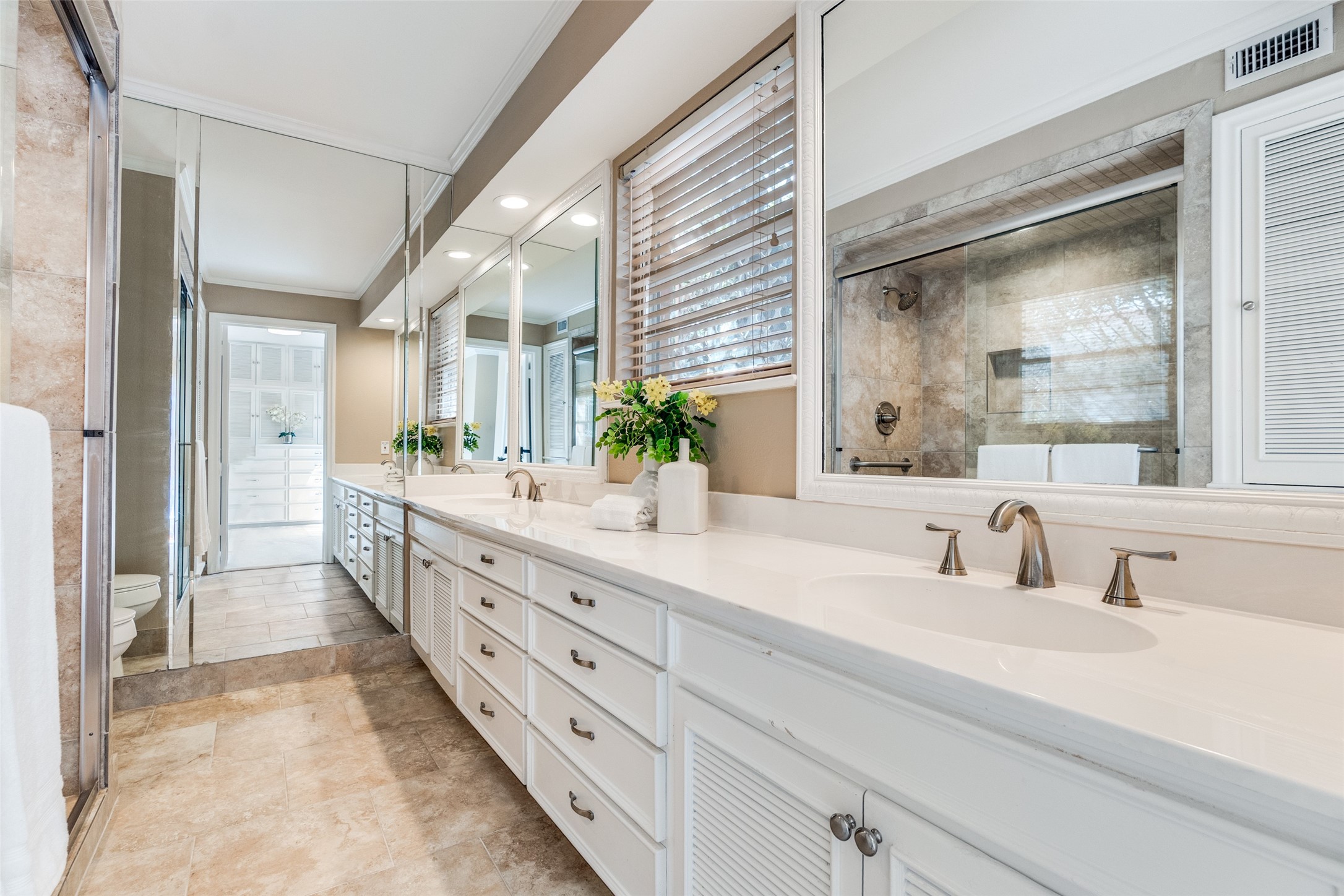 6070 Averill Way Dallas TX 75225