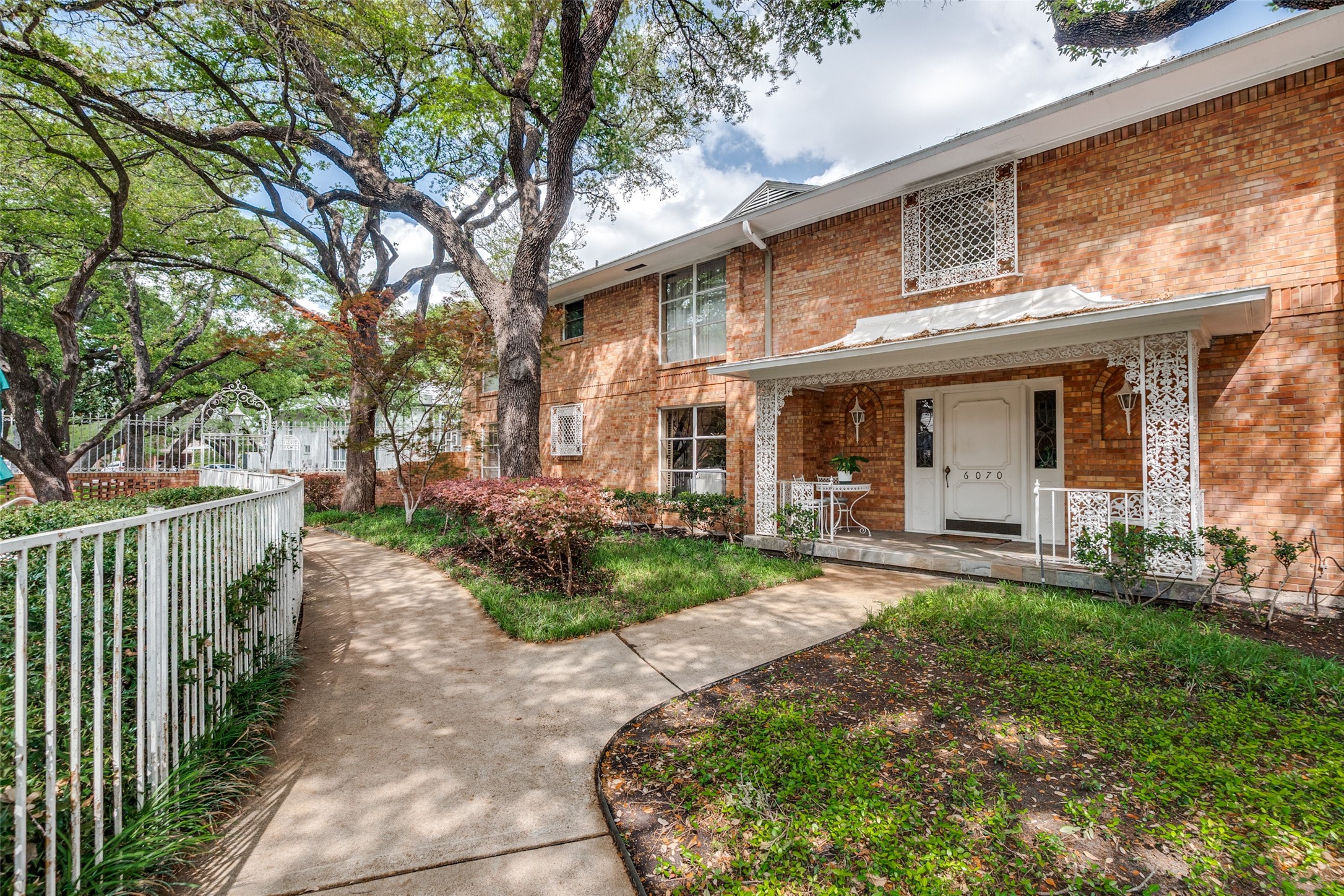 6070 Averill Way Dallas TX 75225