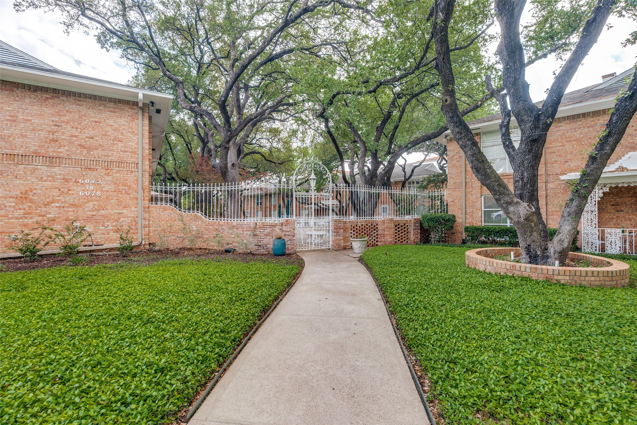 6070 Averill Way Dallas TX 75225