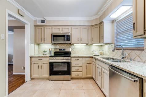 6070 Averill Way Dallas TX 75225