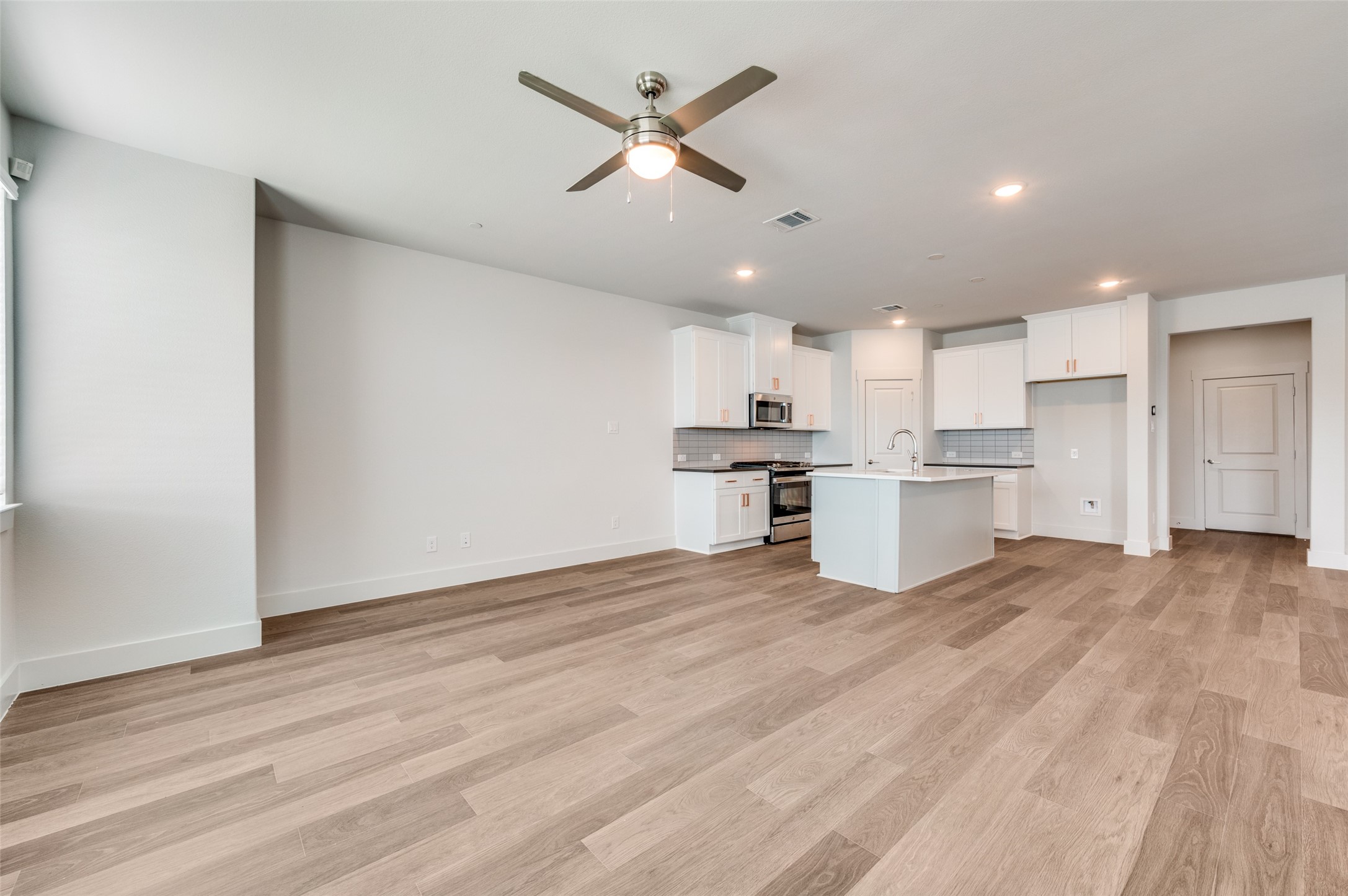 4553 Lamplights Drive Celina TX 75078