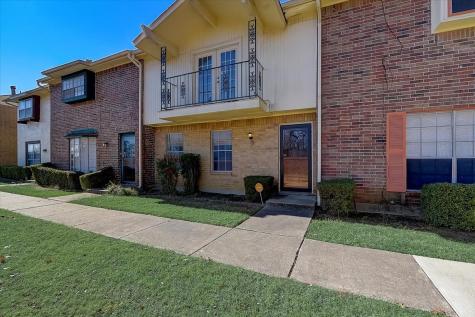 8 E Mountain Lane Grand Prairie TX 75052