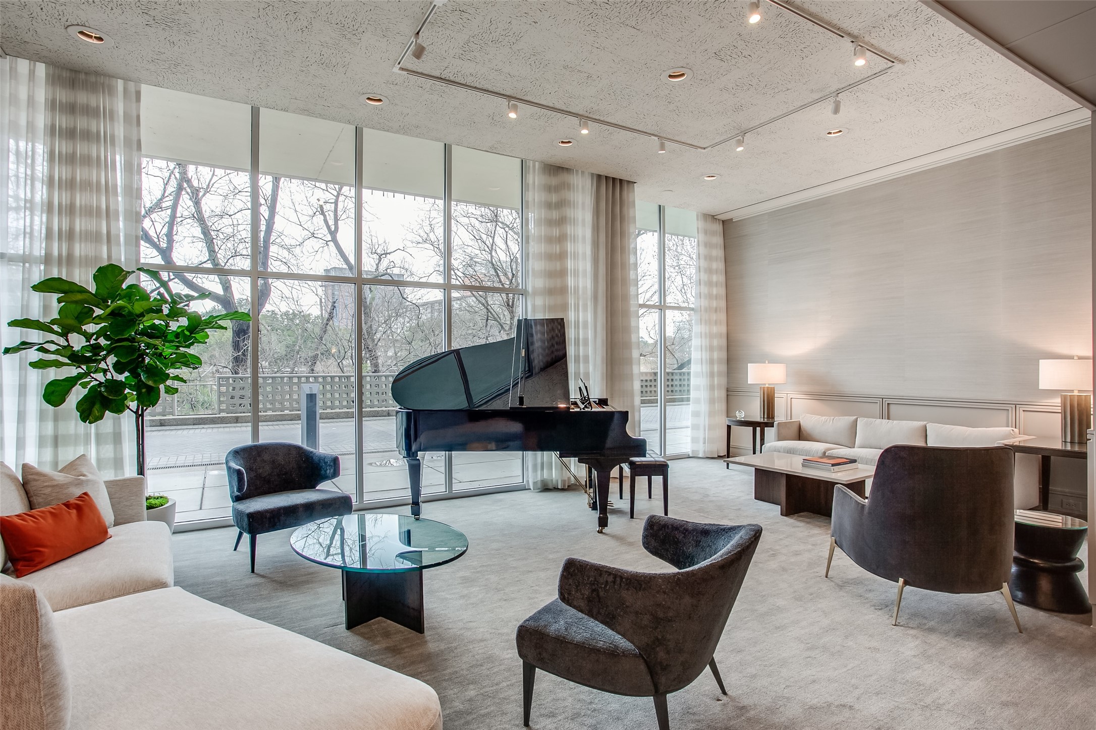 3310 Fairmount Street Dallas TX 75201
