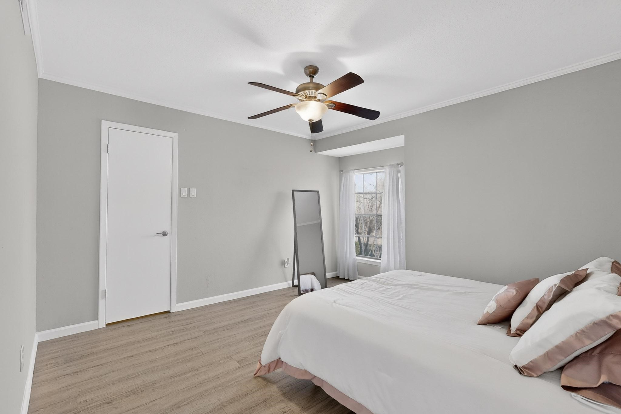 5335 Bent Tree Forest Drive Dallas TX 75248