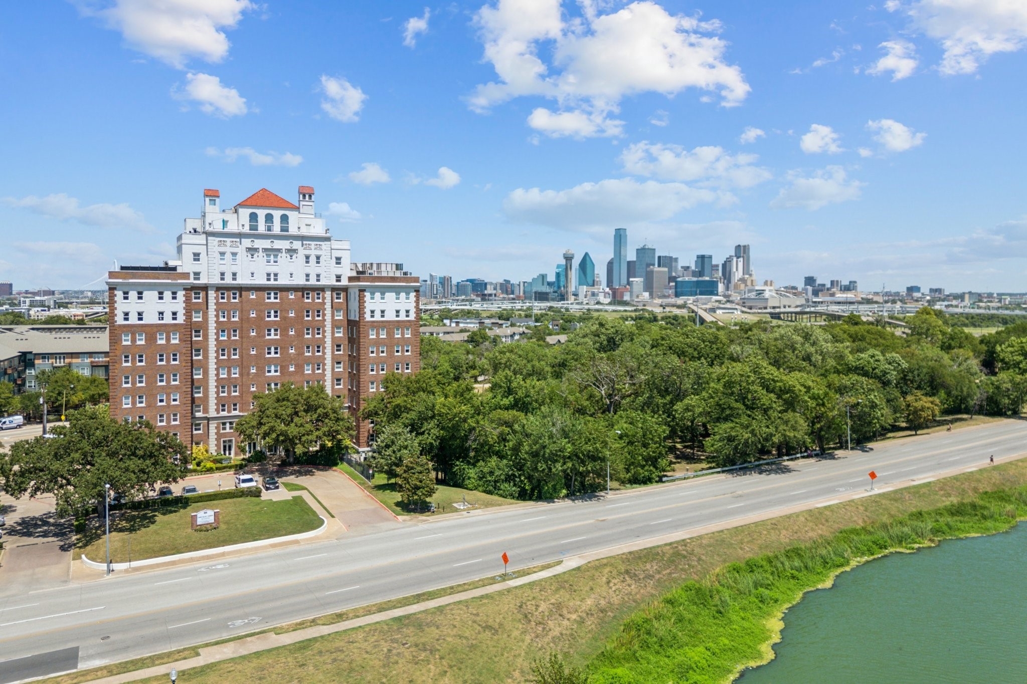 329 E Colorado Boulevard Dallas TX 75203