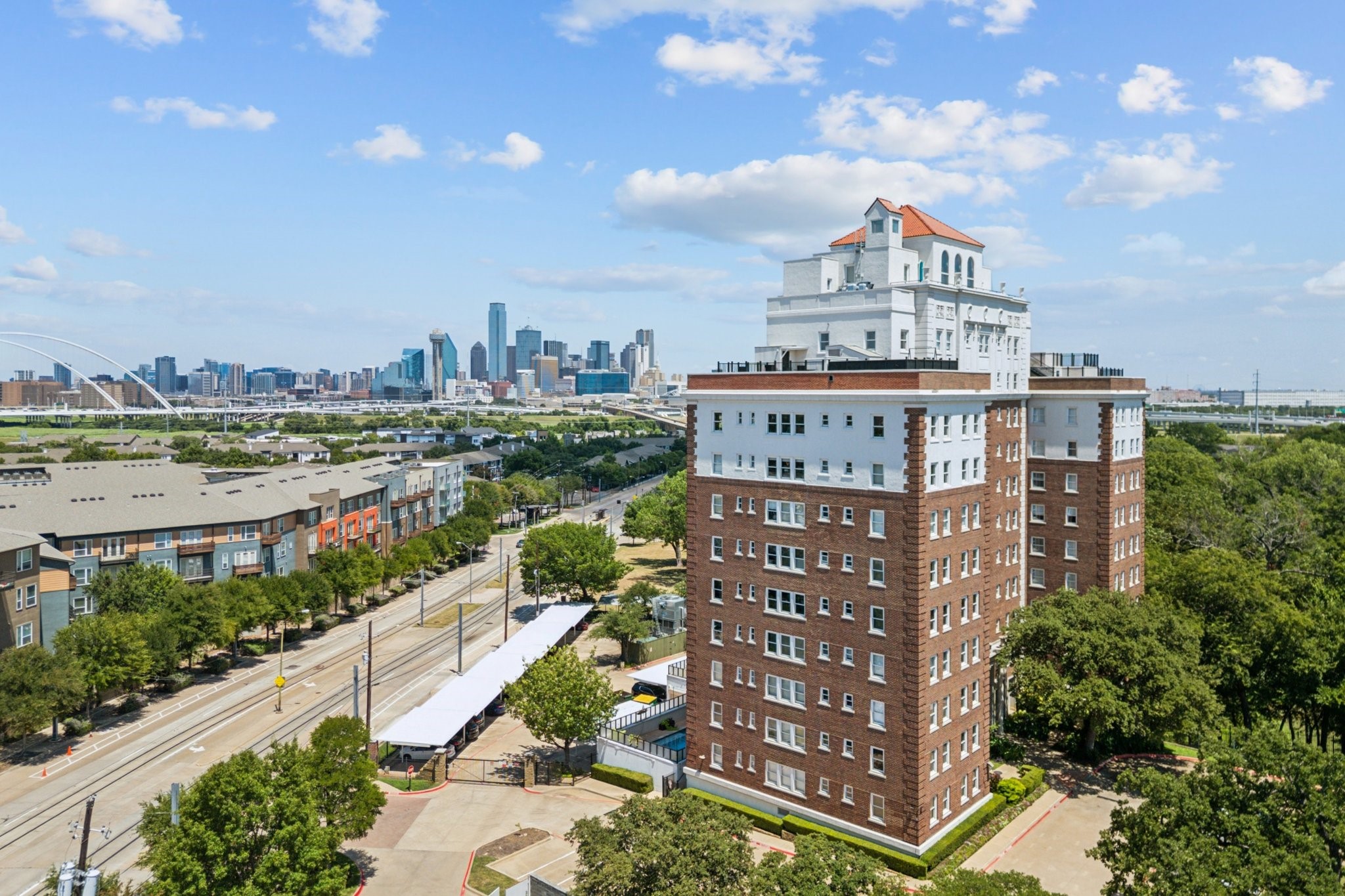 329 E Colorado Boulevard Dallas TX 75203
