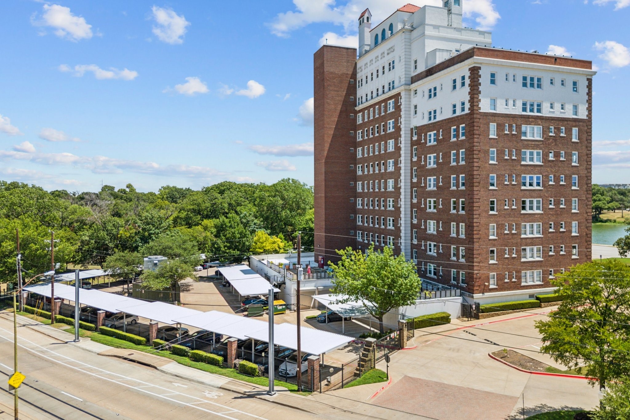 329 E Colorado Boulevard Dallas TX 75203