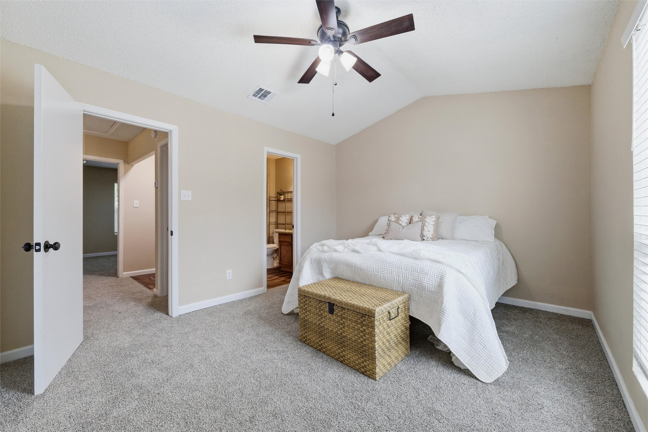 143 Winchester Drive Euless TX 76039