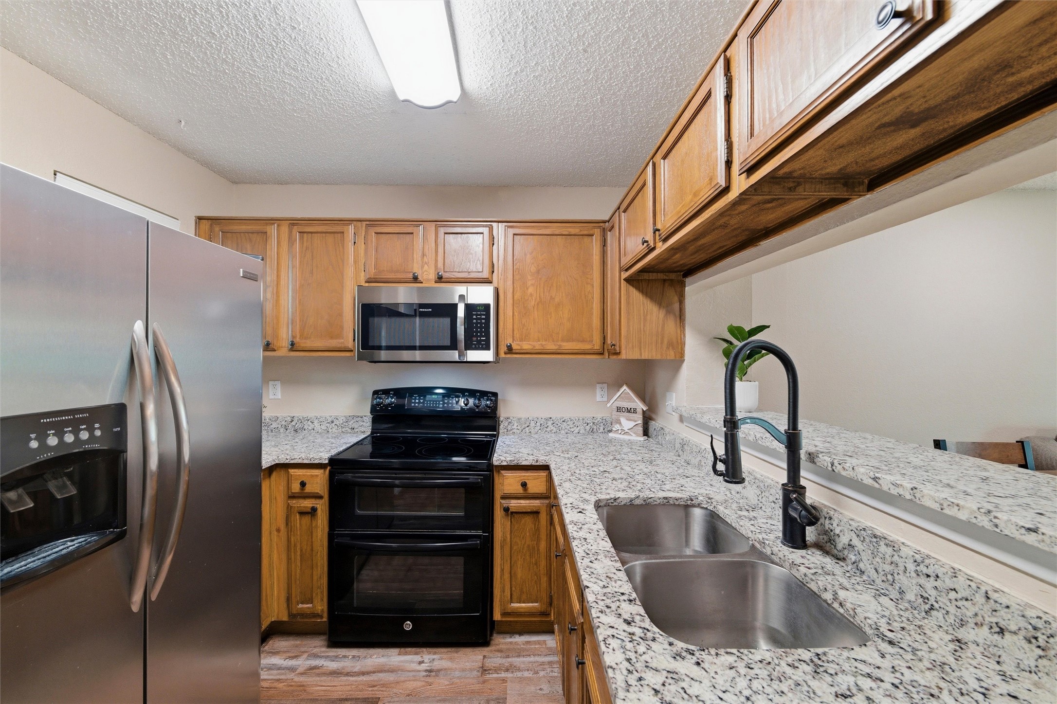 143 Winchester Drive Euless TX 76039