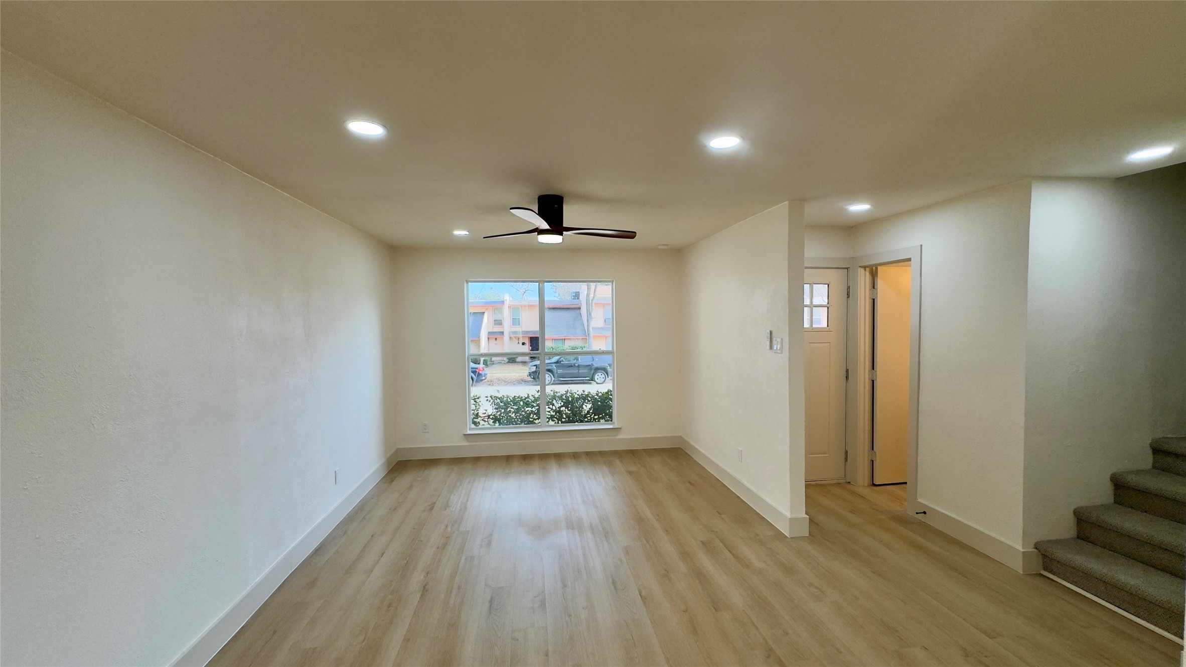 417 Valley Park Drive Garland TX 75043