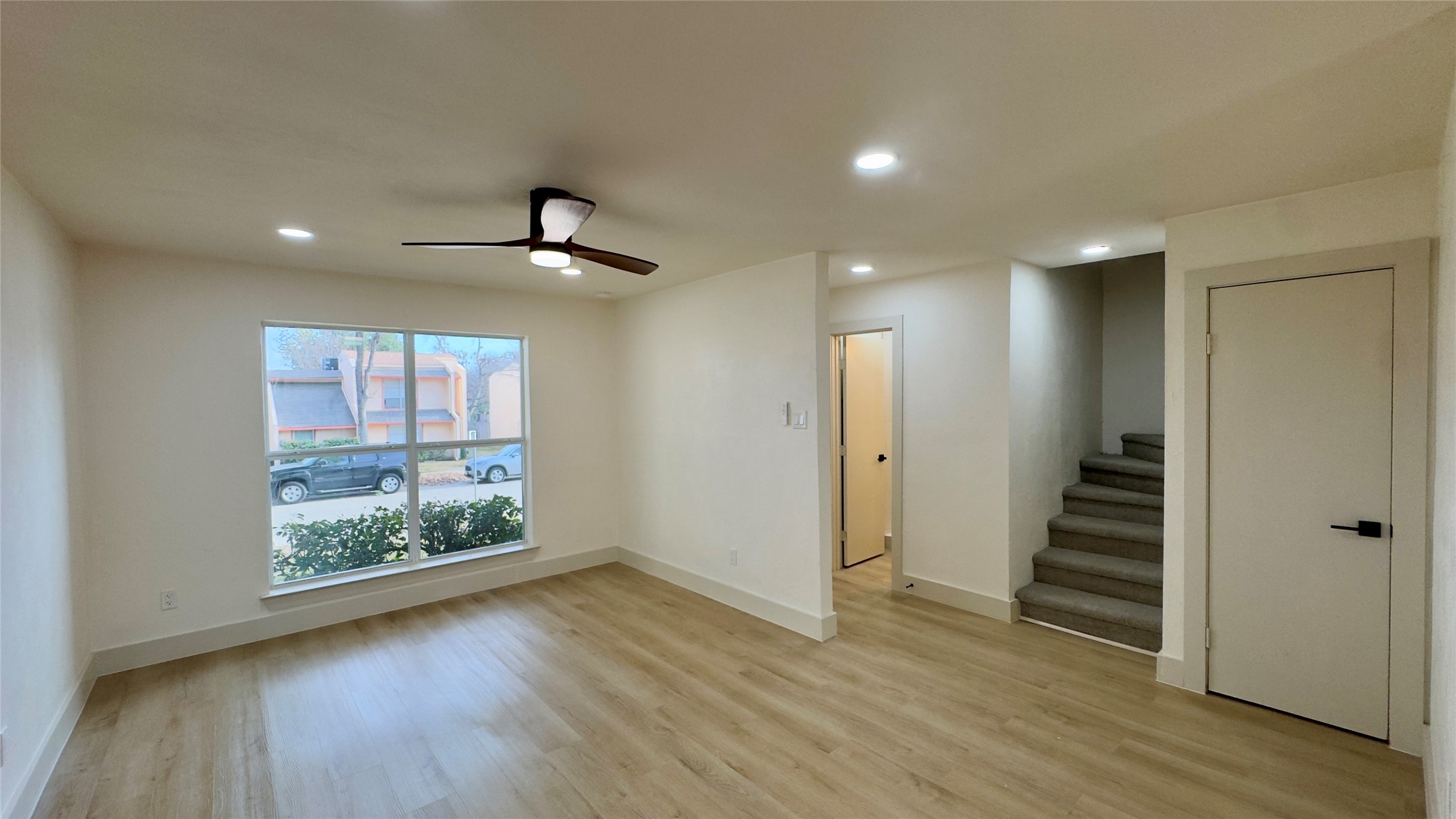 417 Valley Park Drive Garland TX 75043