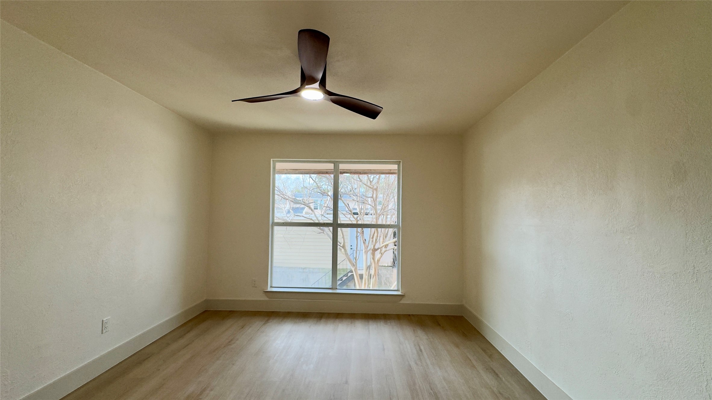 417 Valley Park Drive Garland TX 75043