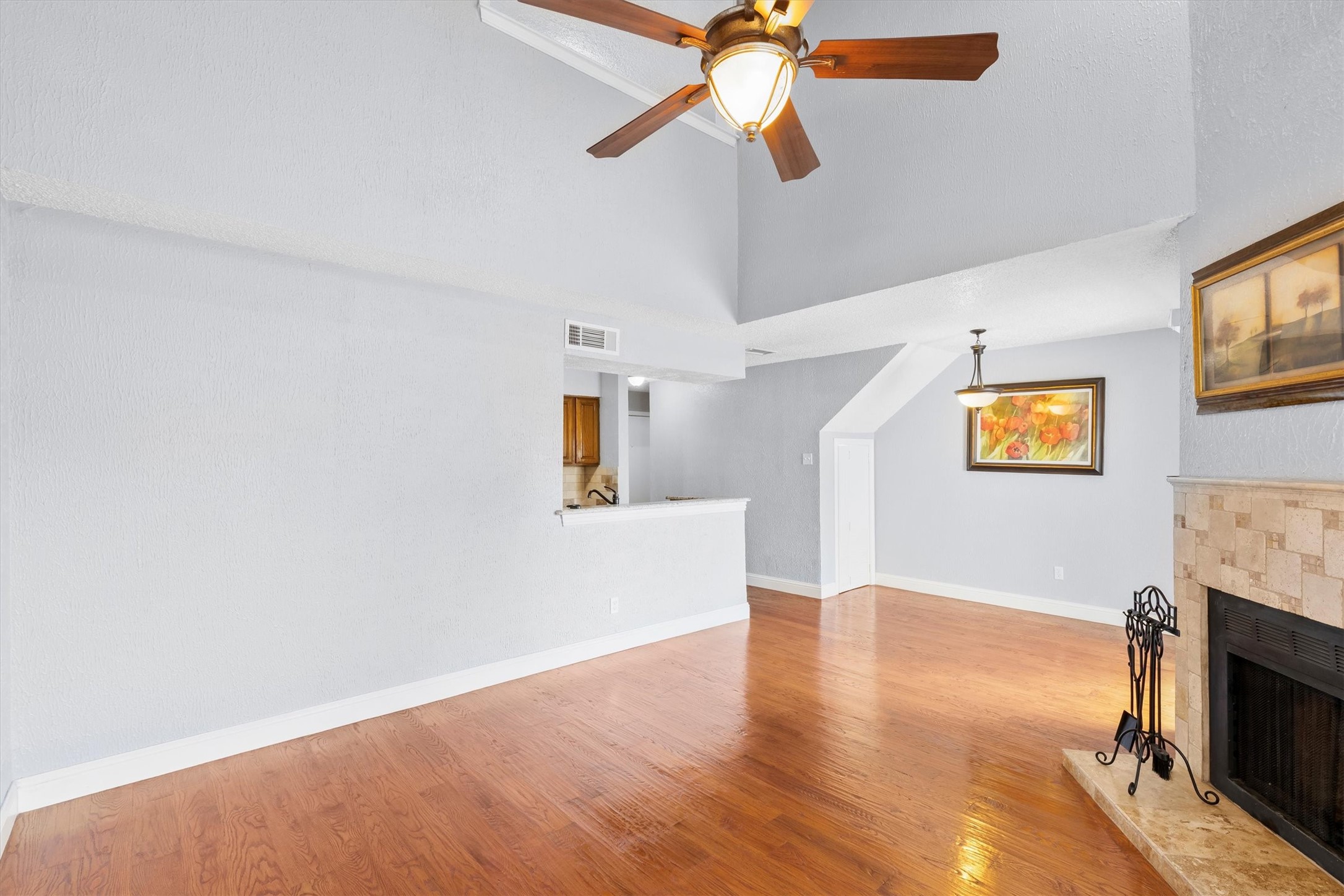 5840 Spring Valley Road Dallas TX 75254