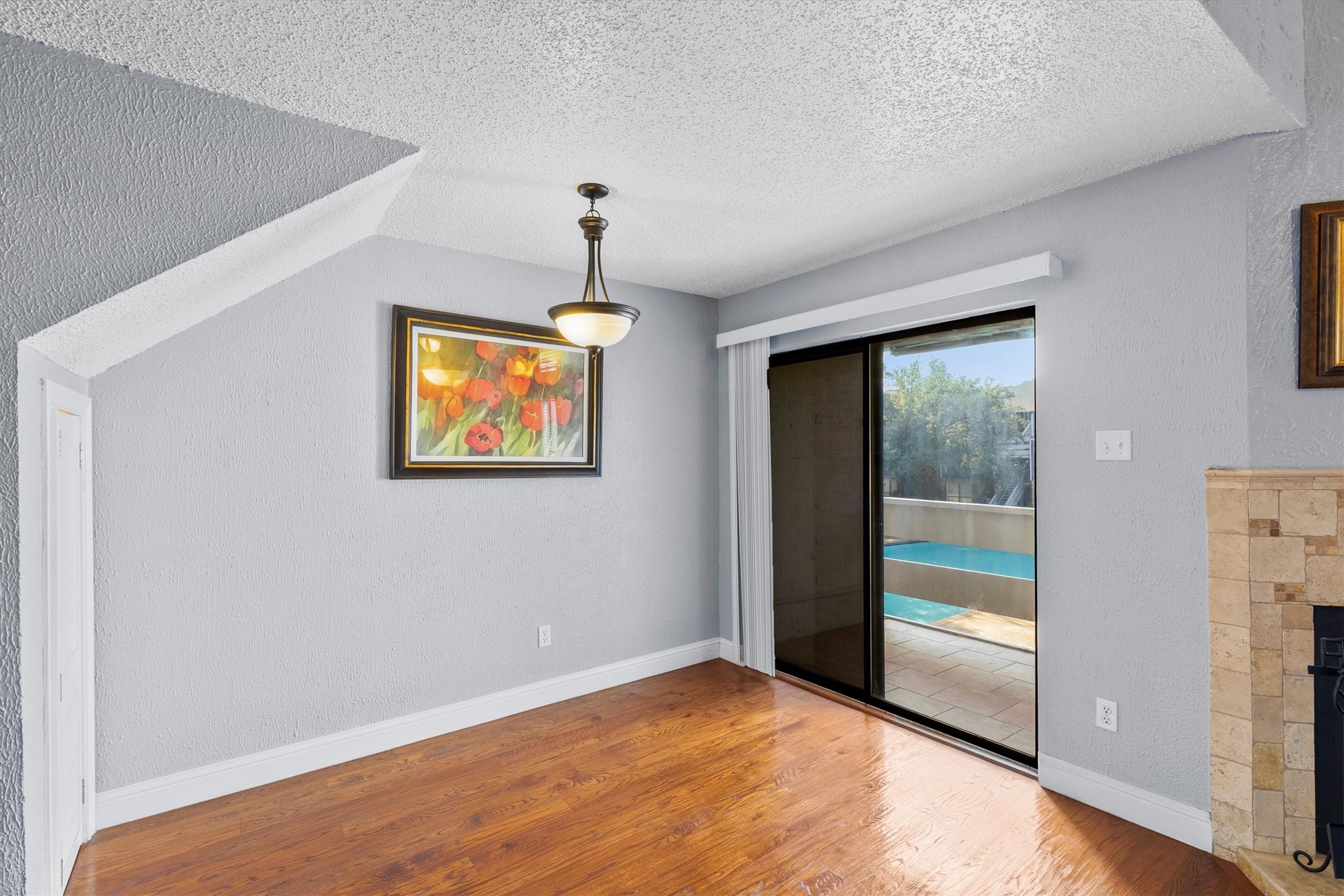 5840 Spring Valley Road Dallas TX 75254