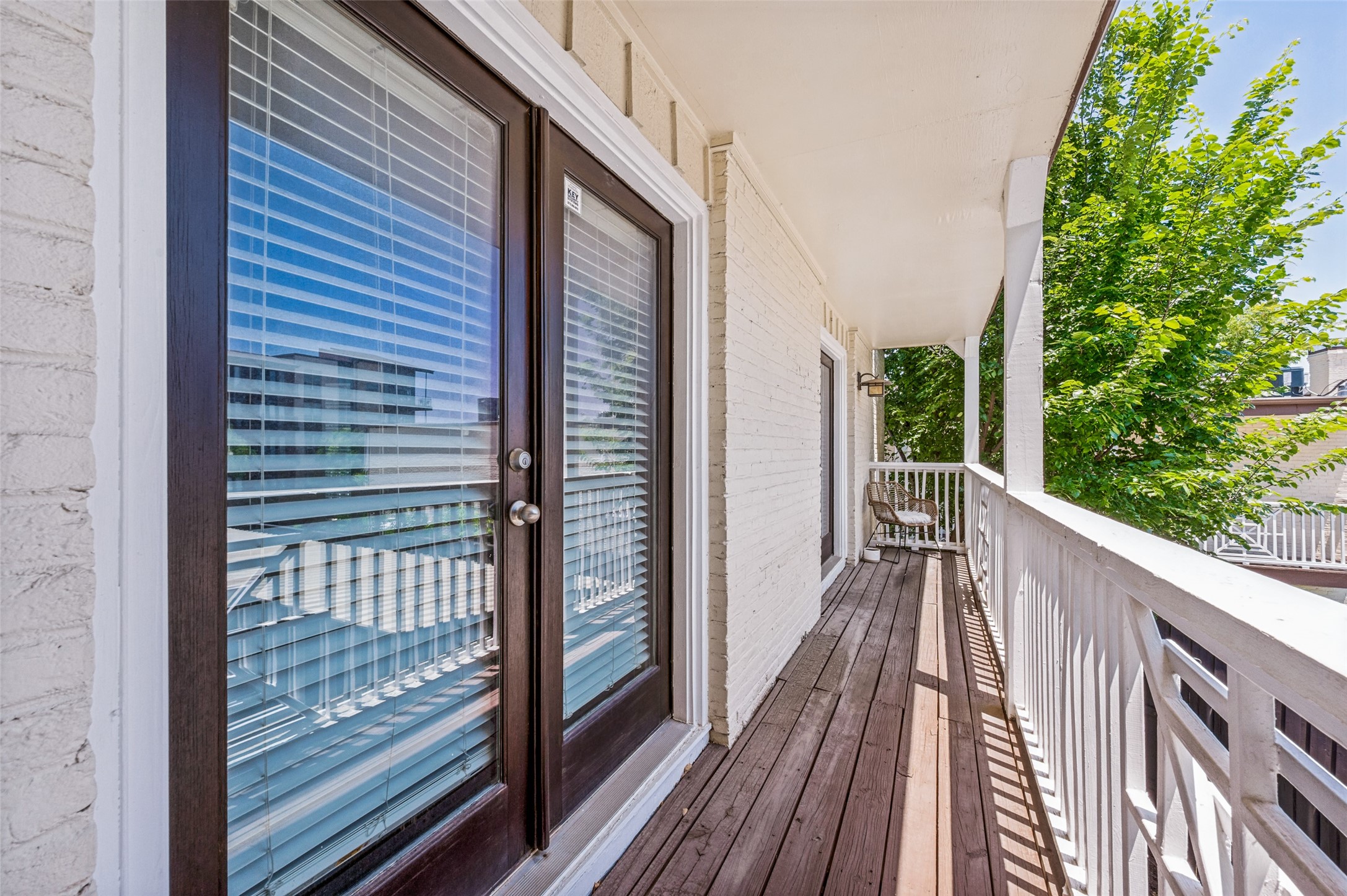 5930 Sandhurst Lane Dallas TX 75206