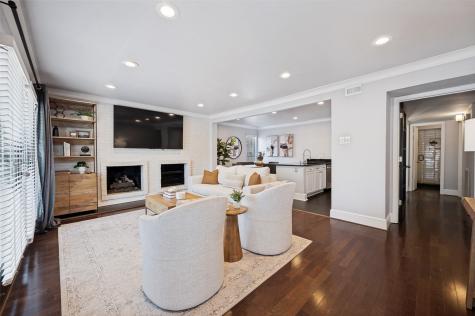 5930 Sandhurst Lane Dallas TX 75206