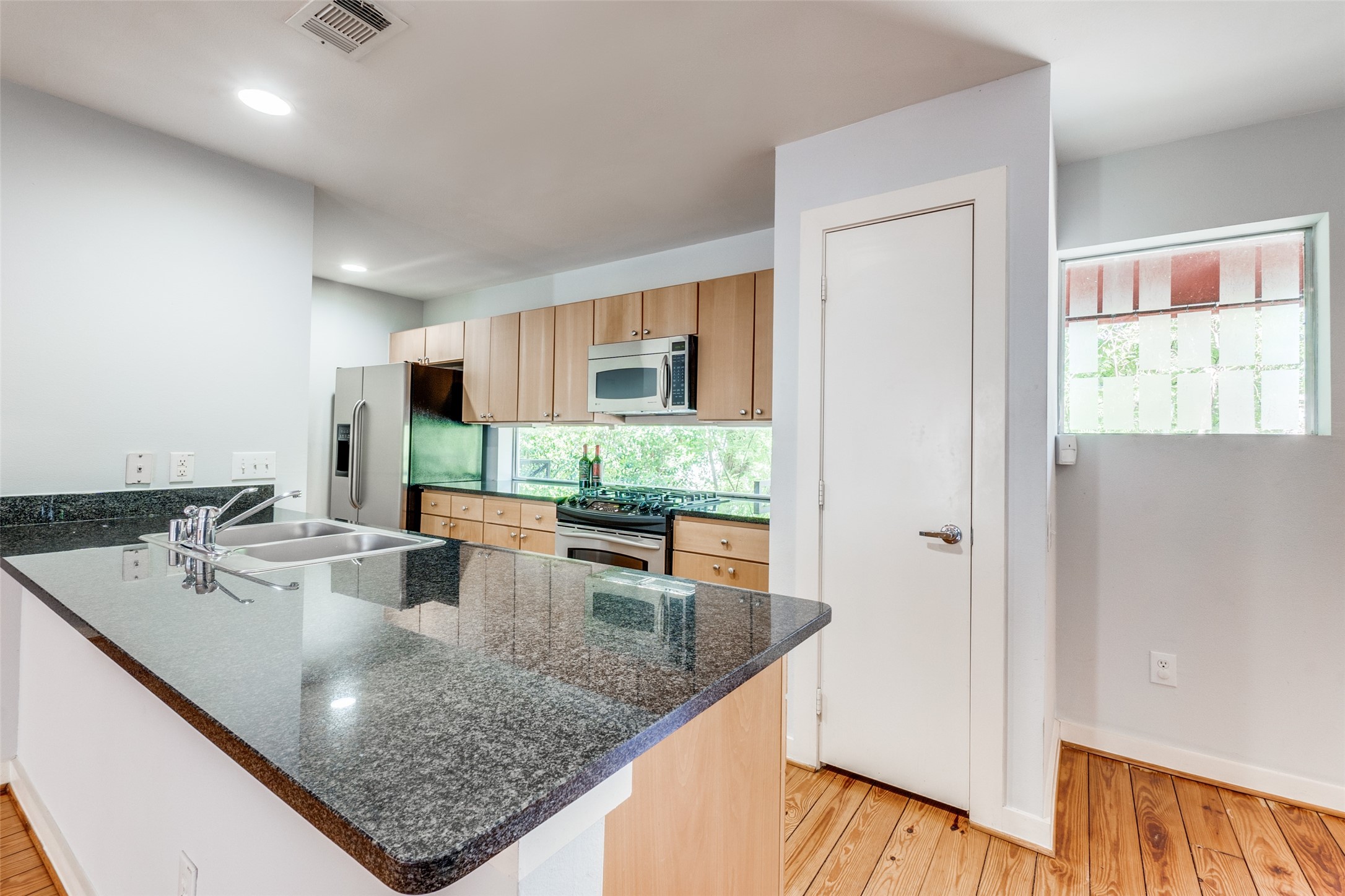 4213 Dickason Avenue Dallas TX 75219