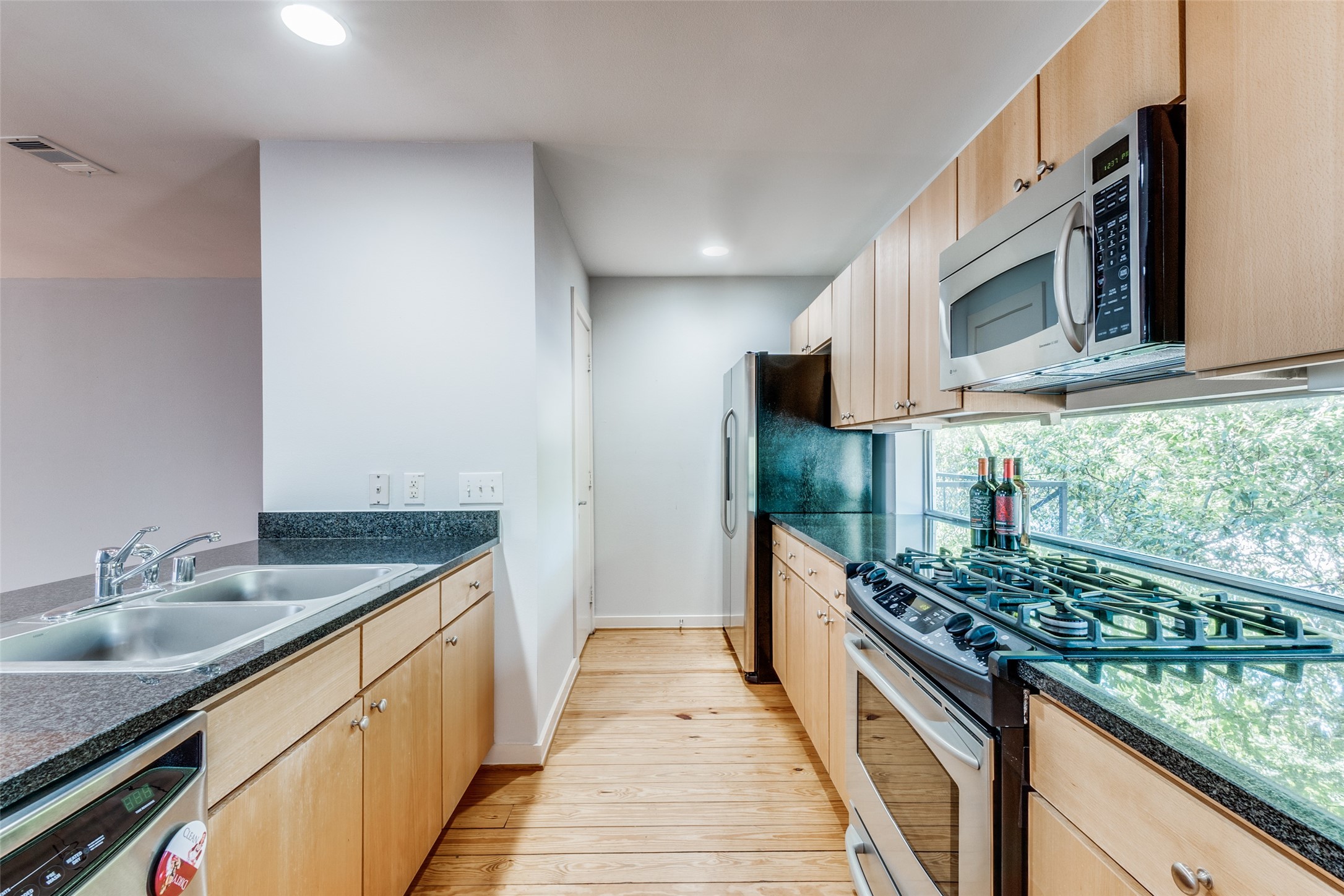 4213 Dickason Avenue Dallas TX 75219