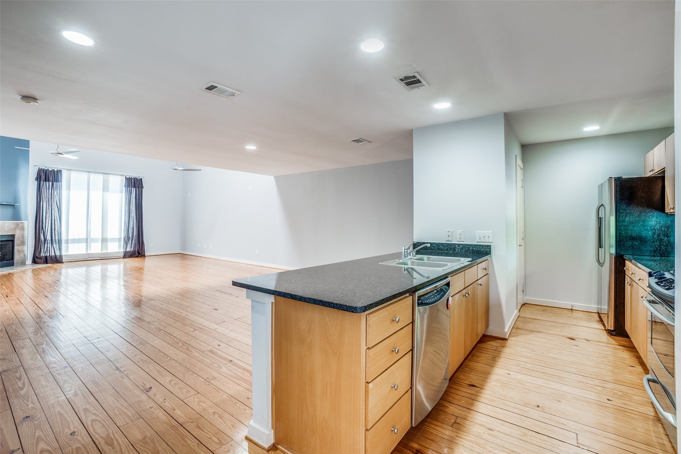4213 Dickason Avenue Dallas TX 75219