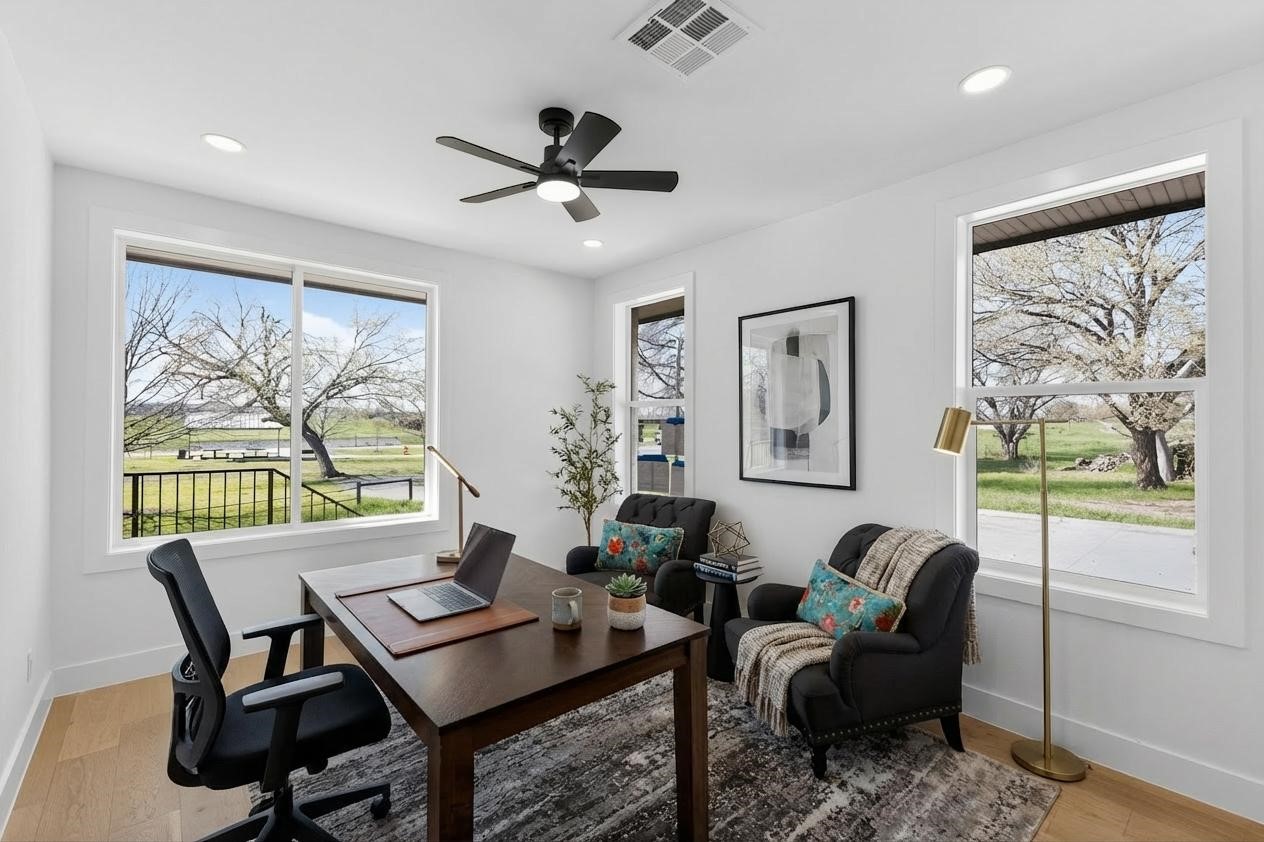 400 Vista Buena Trail Fort Worth TX 76111