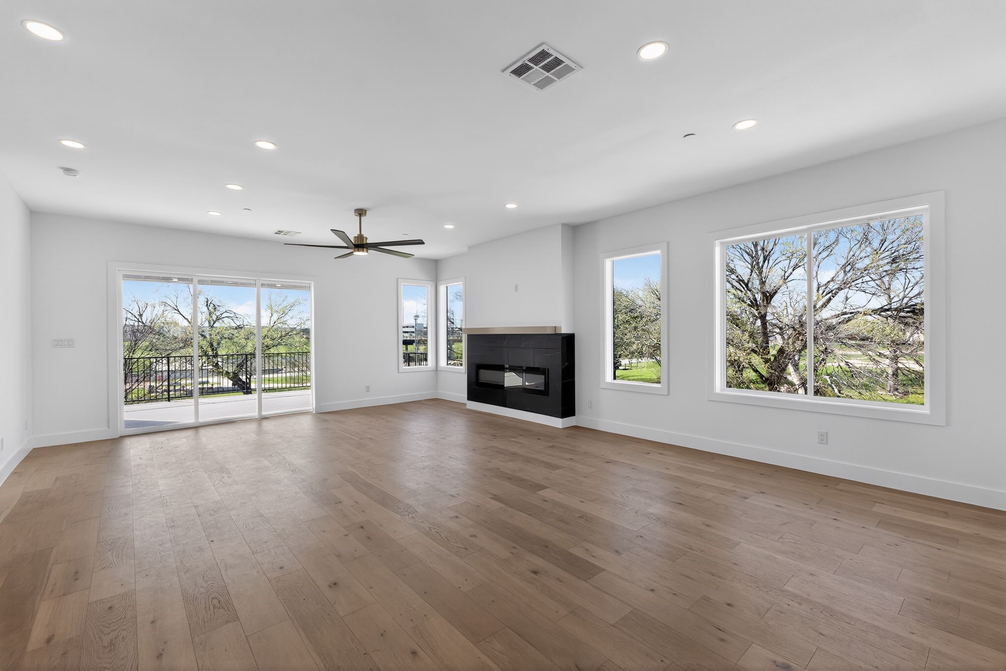 400 Vista Buena Trail Fort Worth TX 76111