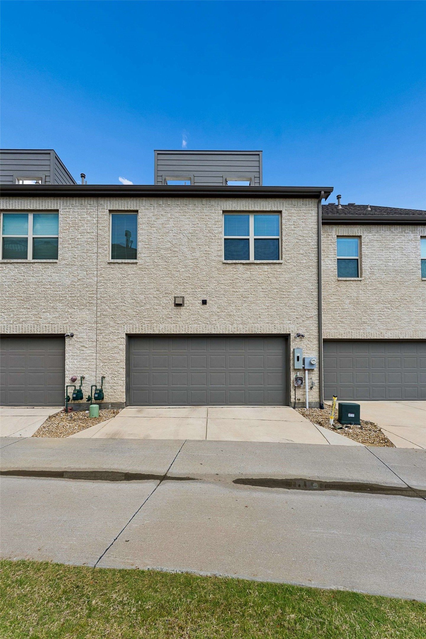 310 Ferndale Street Lewisville TX 75056