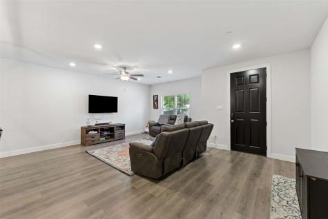 310 Ferndale Street Lewisville TX 75056