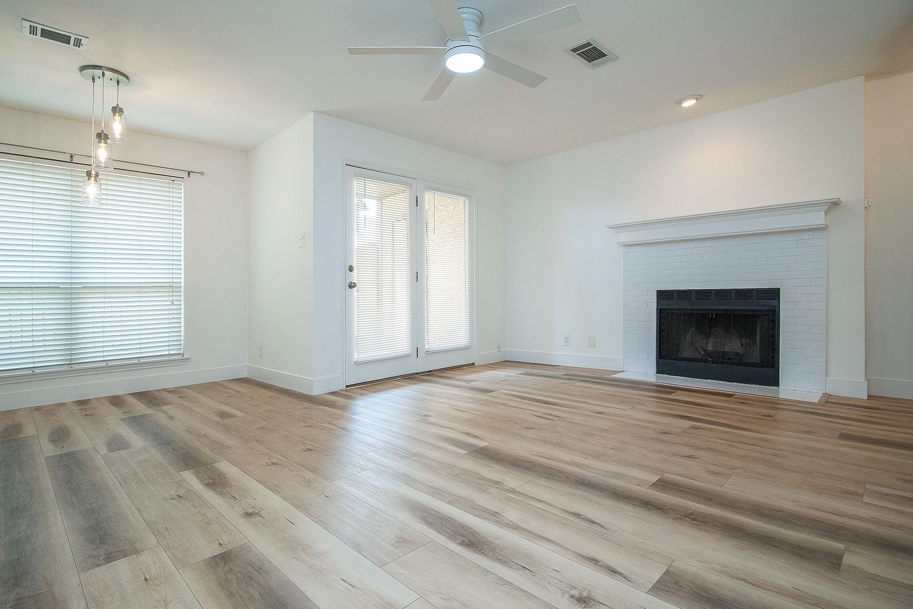 1100 Calico Lane Arlington TX 76011