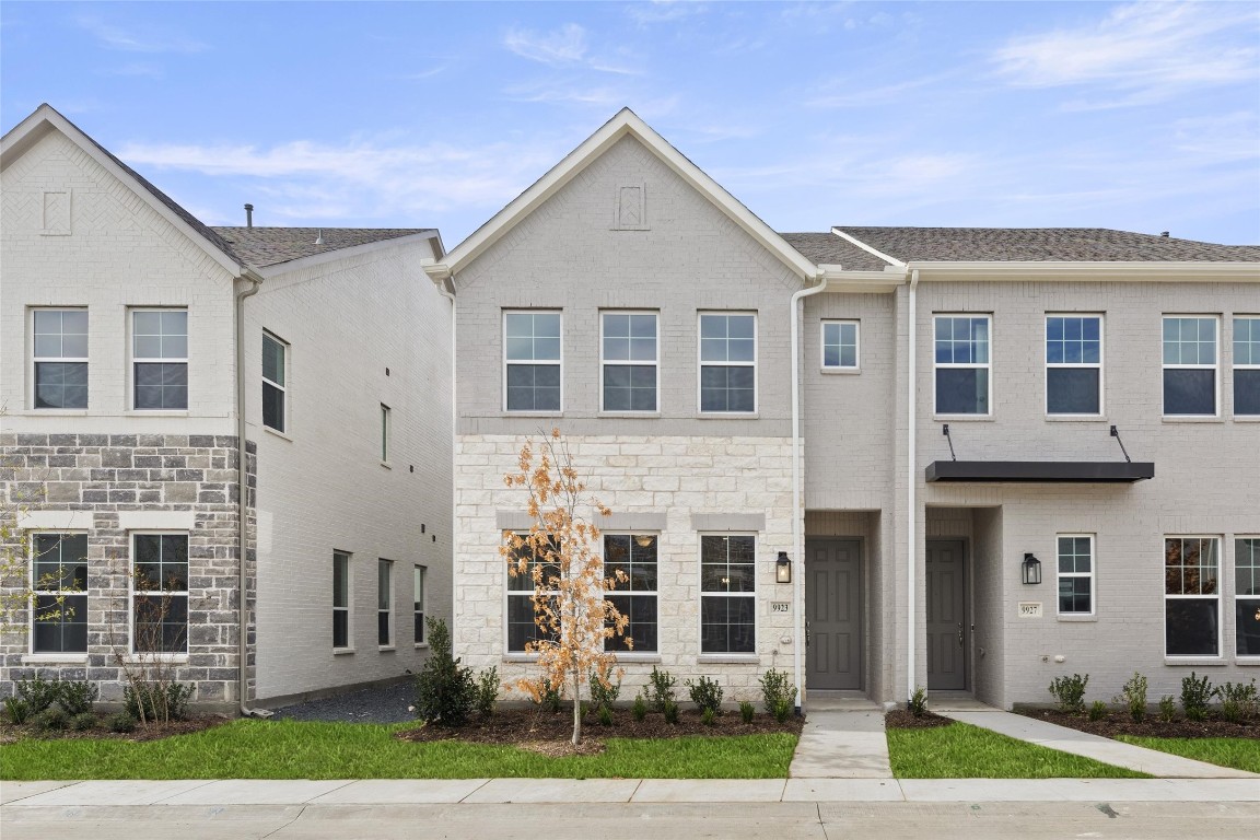 9923 Tolbert Street Irving TX 75063