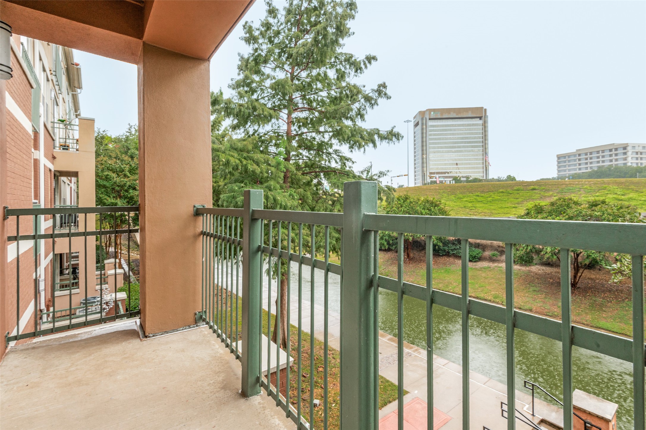 330 Las Colinas Boulevard E Irving TX 75039