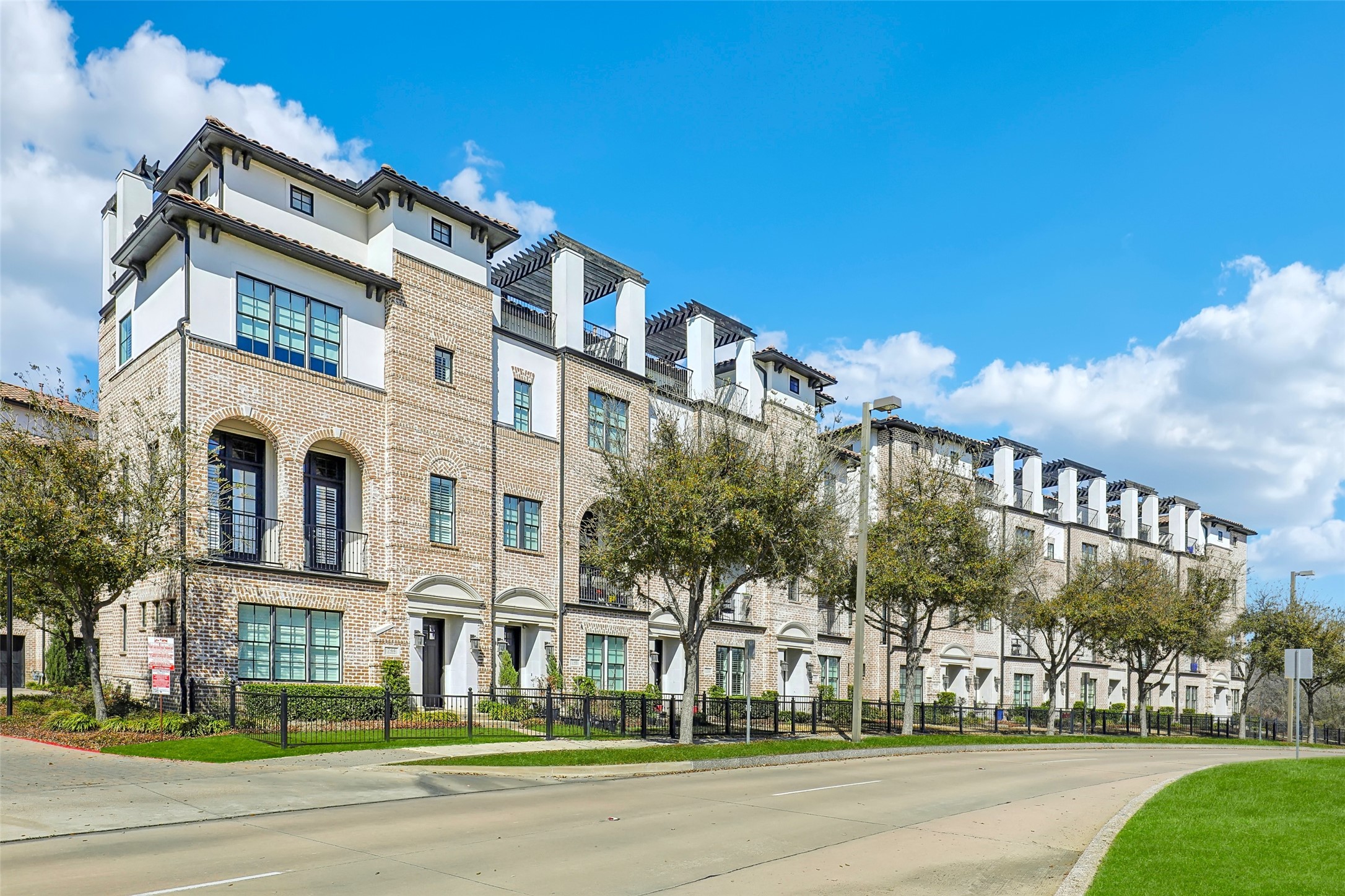 752 Sid Rich Drive Irving TX 75039