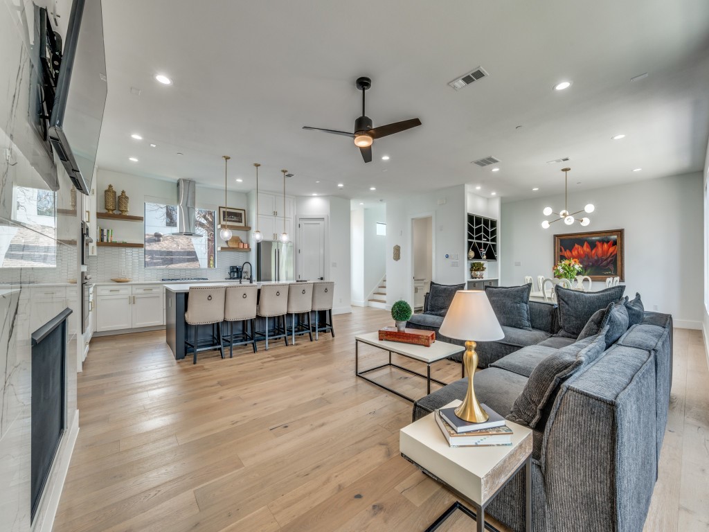 2315 Kirby Street Dallas TX 75204