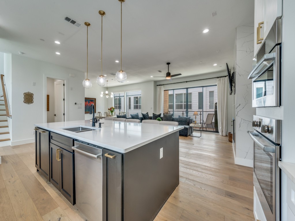 2315 Kirby Street Dallas TX 75204