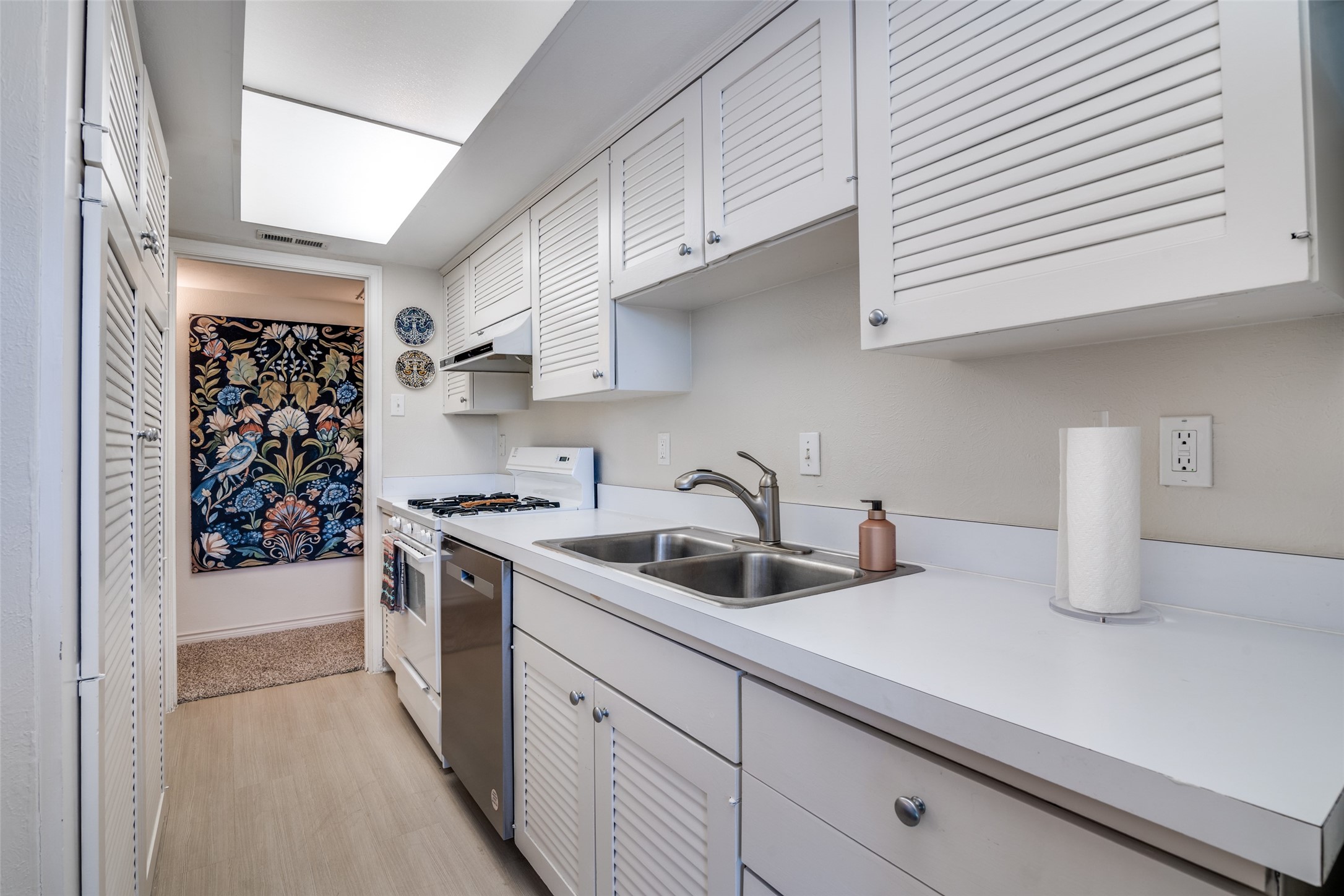 5833 Copperwood Lane Dallas TX 75248
