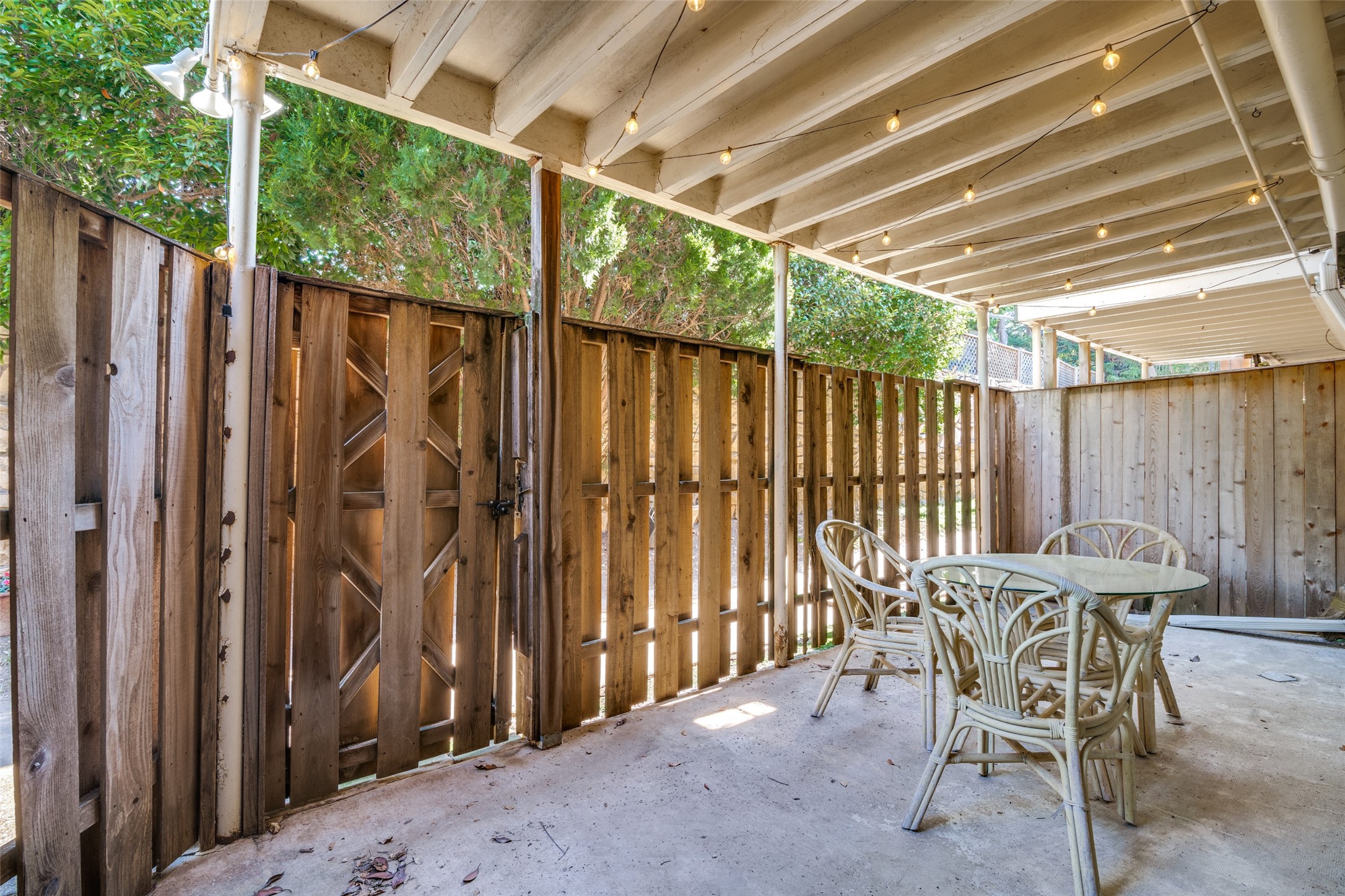 5833 Copperwood Lane Dallas TX 75248