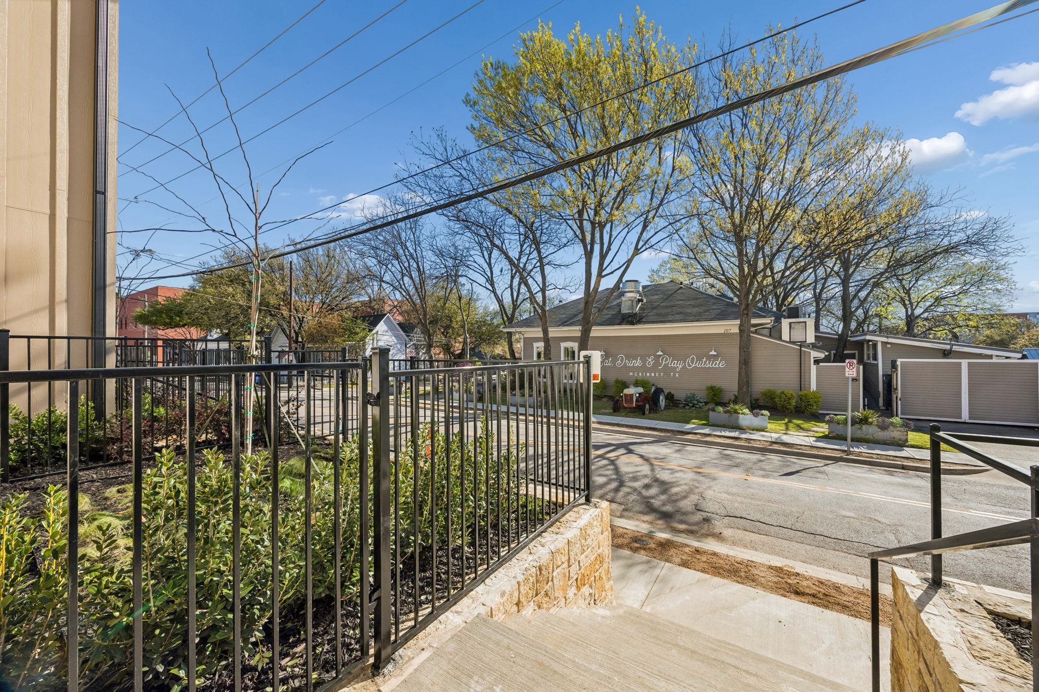 122 S Church Street Mckinney TX 75069