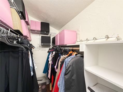 17490 Meandering Way Dallas TX 75252