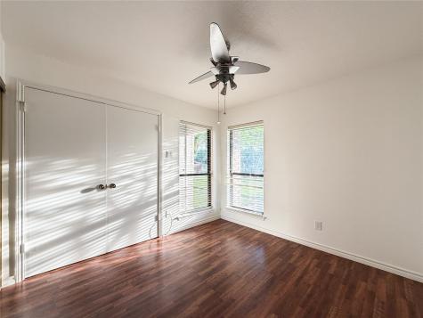 17490 Meandering Way Dallas TX 75252