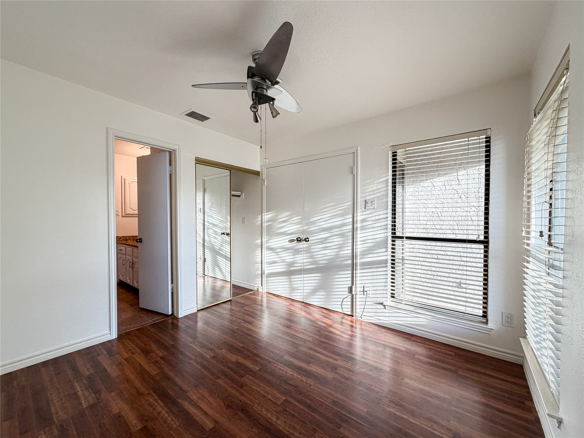 17490 Meandering Way Dallas TX 75252