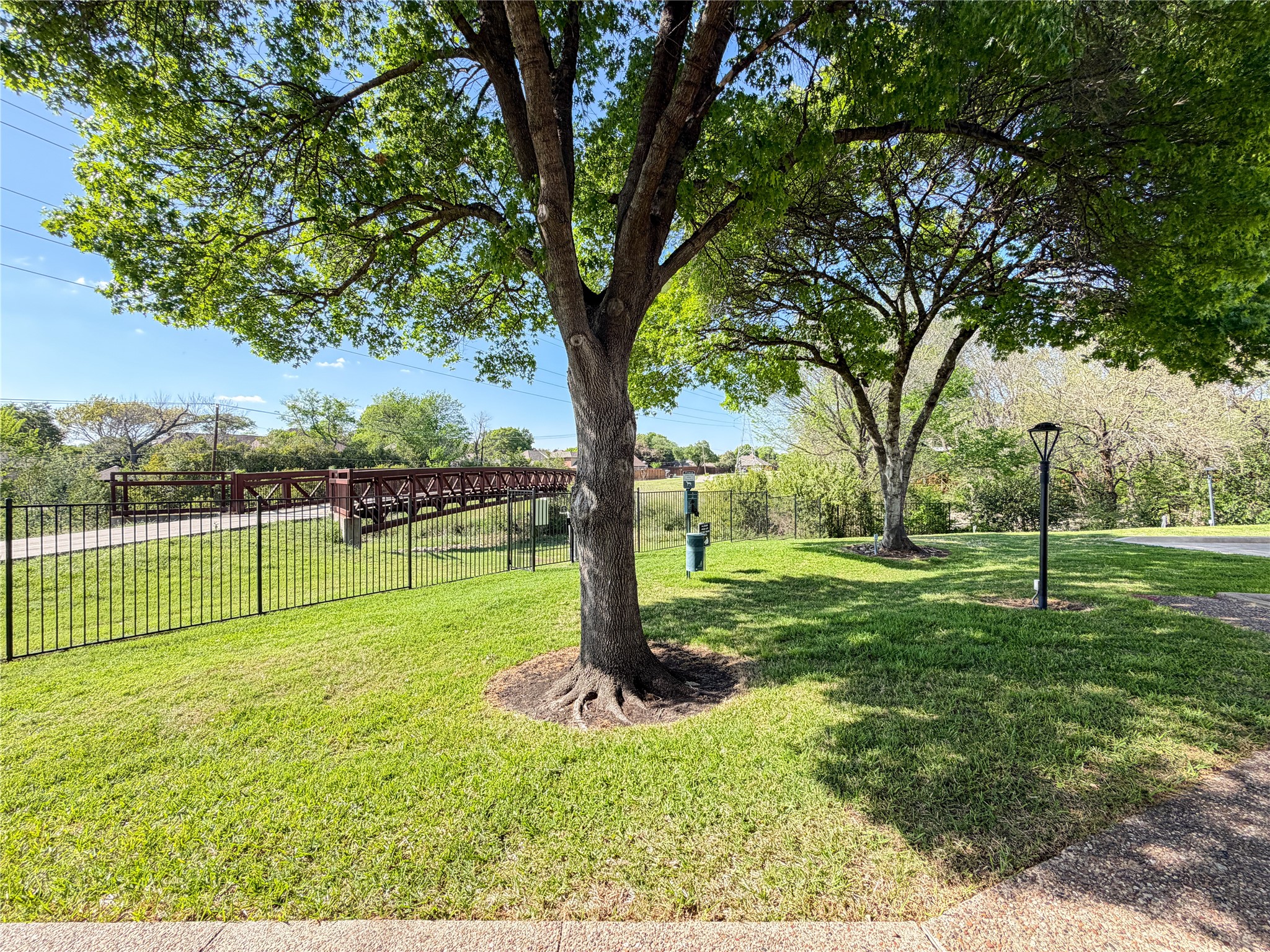 17490 Meandering Way Dallas TX 75252