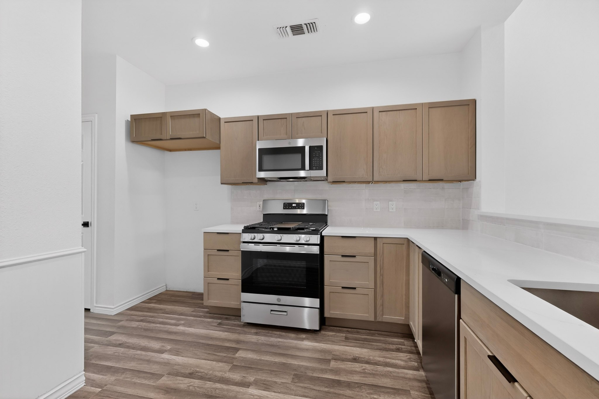 1609 Masters Drive Desoto TX 75115