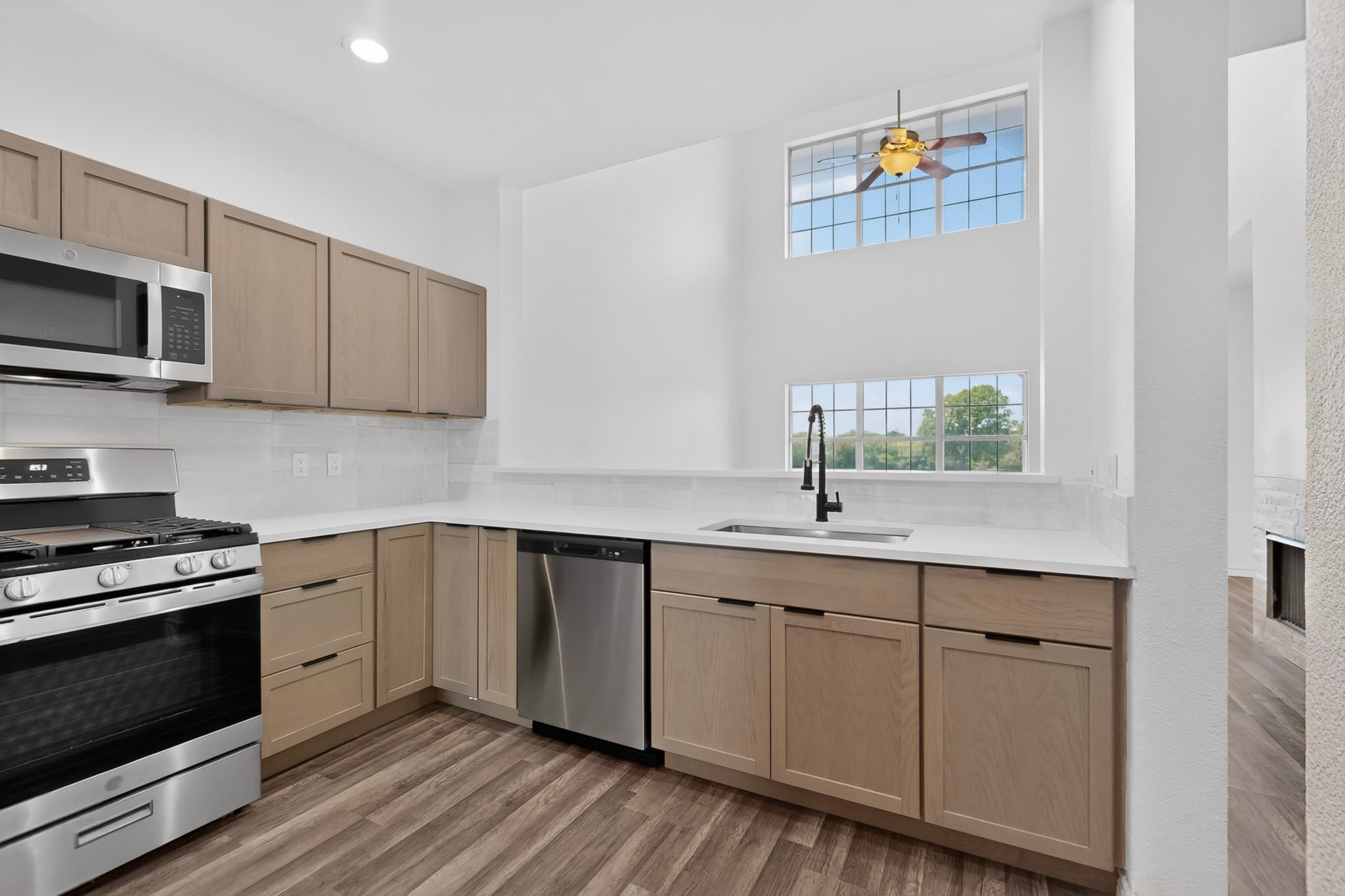 1609 Masters Drive Desoto TX 75115