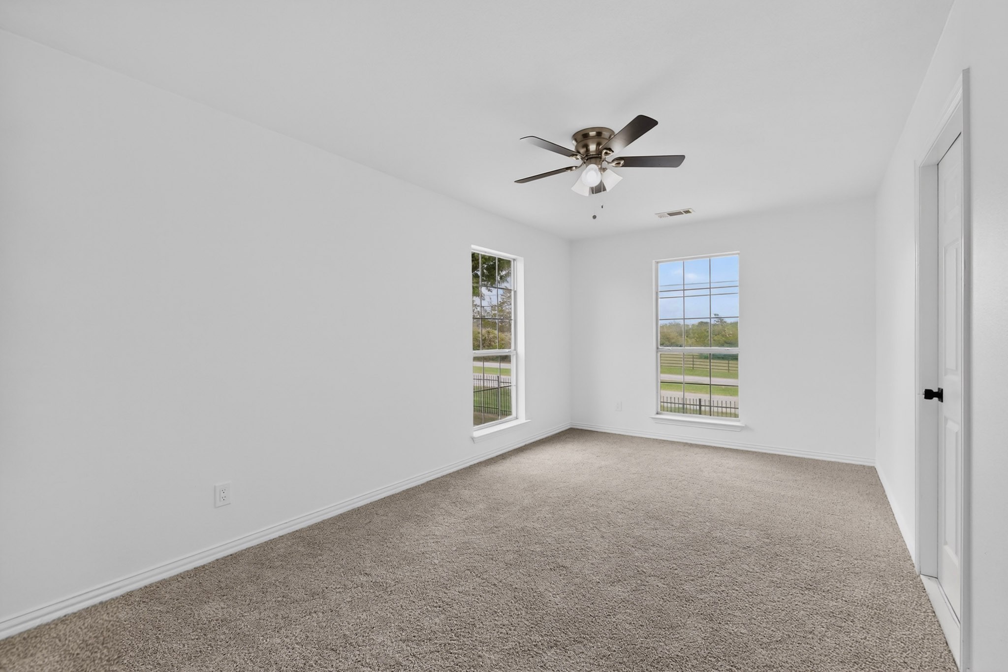 1609 Masters Drive Desoto TX 75115